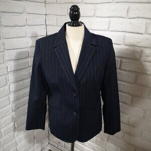 Investments Petites Ladies Size 12P Navy Pinstripe Lined Blazer w/2 Button Close